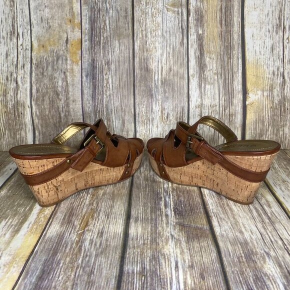 GUESS Tan Vegan Leather Cork Wedge Platform Heel Womens size 8.5 M - Picture 4 of 7